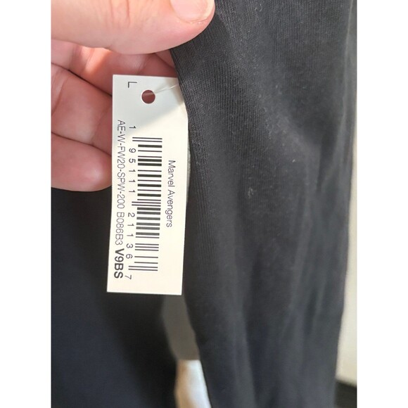 NWT marvel women’s long sleeve t-shirt Amazon Essentials black L - Picture 5 of 5